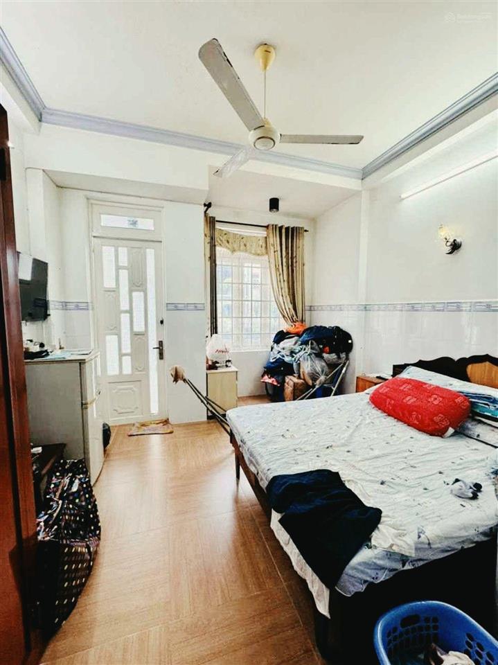 Mặt tiền kinh doanh nhà đẹp 4 tầng 4,2x19m phố ẩm thực nguyễn sơn