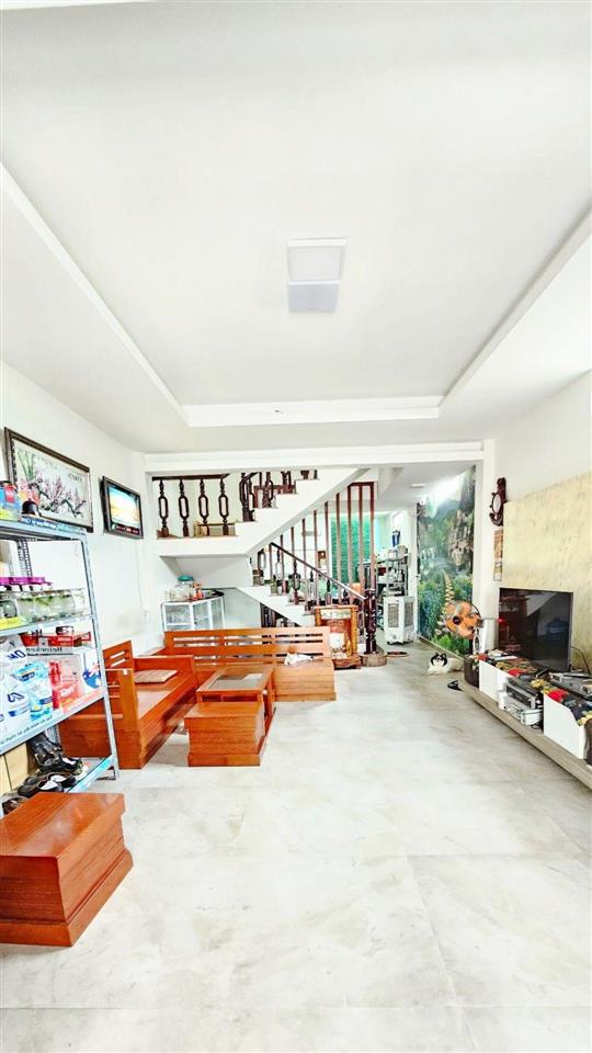 Mặt tiền kinh doanh ngay chợ tân hương  5 tầng 75m²  giá 7,xt