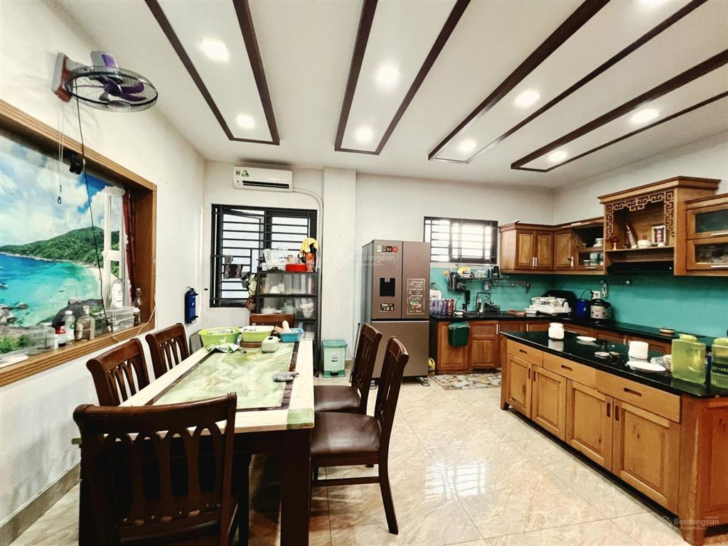 Nhà đẹp 4 tầng 6x20m khu vip ngay tân sơn nhì