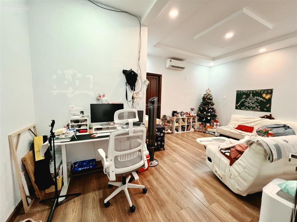 Nhà đẹp 4 tầng 6x20m khu vip ngay tân sơn nhì