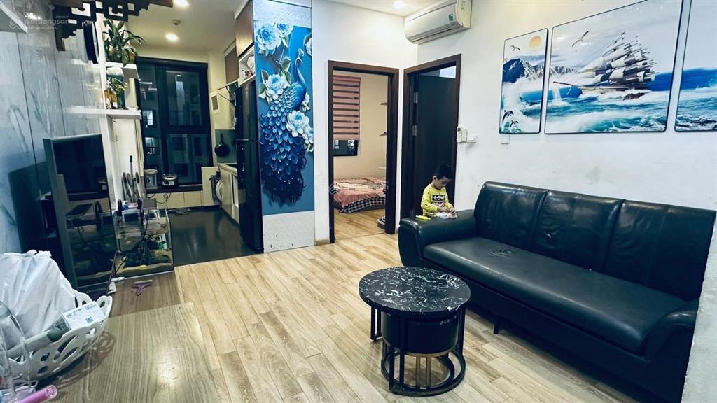 Bán chcc hh3a ecolake view 32 đại từ. dt 55m2. 2pn + 2wc. giá 5,16 tỷ có tl. 0964 835 ***