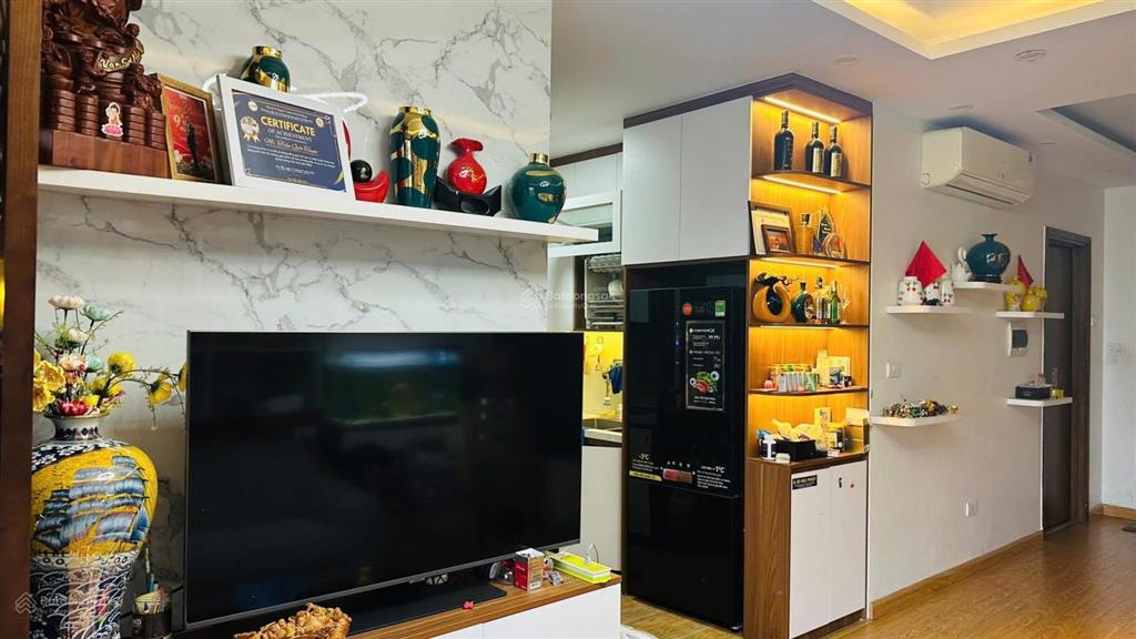 Bán chcc t&t riverview  440 vĩnh hưng. dt 100m2. 2pn + 2wc. giá 7,5tỷ.  0964 835 ***