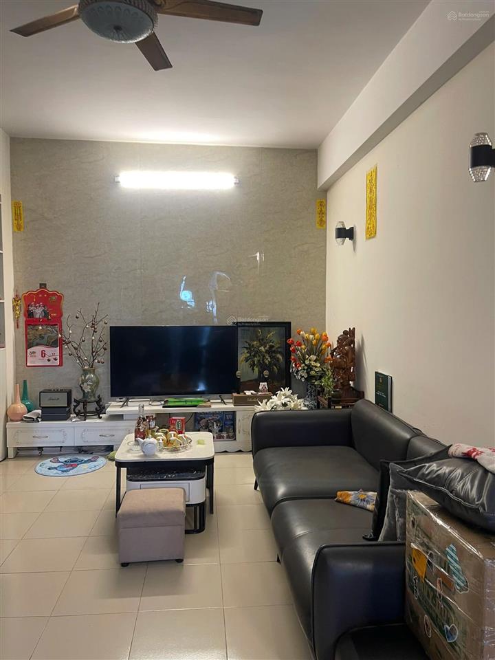 Bán chcc cti. 2 tháp b kđt vĩnh hoàng. dt 65m2. 2pn + 1wc. giá 4,35 tỷ.  0964 835 ***