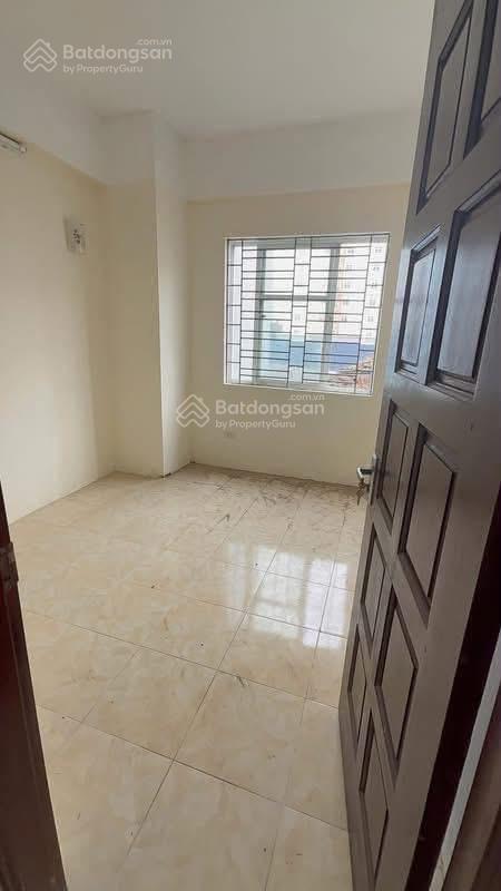 Bán nhanh căn hộ đền lừ 3. tòa ct1. dt 50m2. gồm 2 ngủ 1 vệ sinh. giá 3,4 tỷ có thương lượng