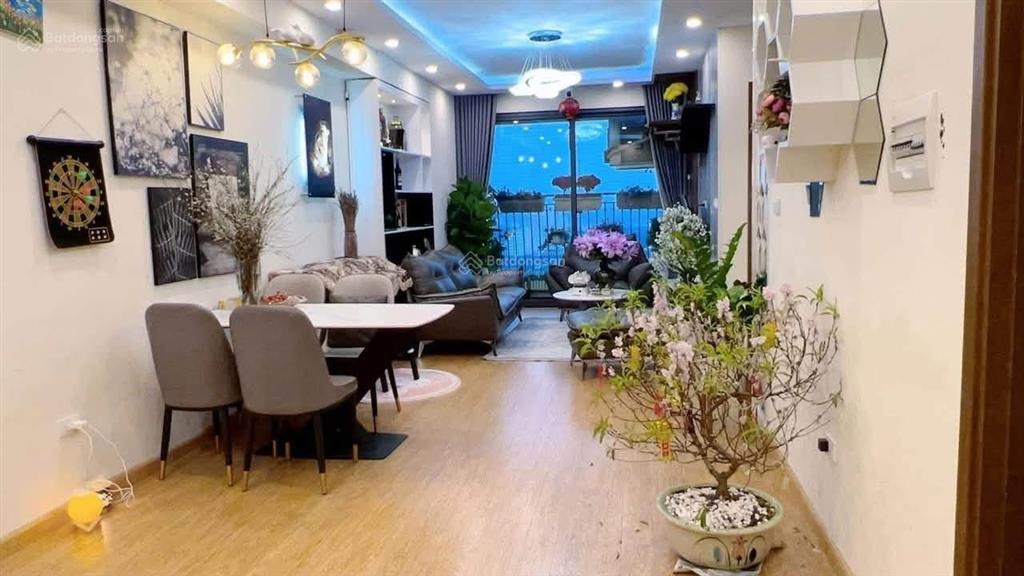 Bán chcc gelexia 885 tam trinh  hoàng mai. dt 83m2 2n 2wc. giá 6 tỷ.  0964 835 ***