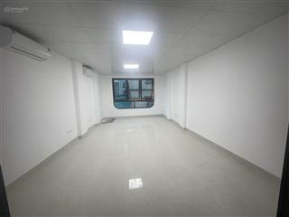 Cho thuê văn phòng 45m2 đường thiên hiền giá 5tr5