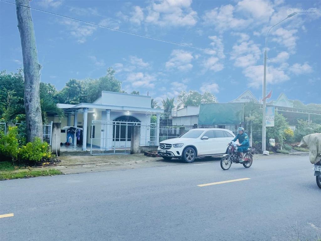 Bán gấp nhà vườn mặt tiền kinh doanh đường tà lài  tân phú  đồng nai