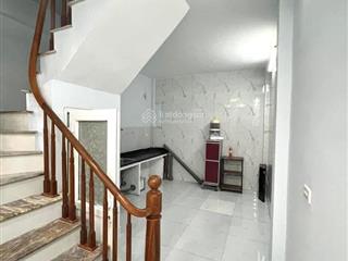 Chính chủ cho thuê nhà nguyên căn tại ngõ 255 lĩnh nam nhà 5 tầng 4 ngủ 3wc full đồ