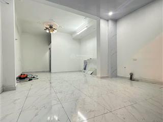 Chính chủ cho thuê mặt bằng kinh doanh tại số 83 định công hạ