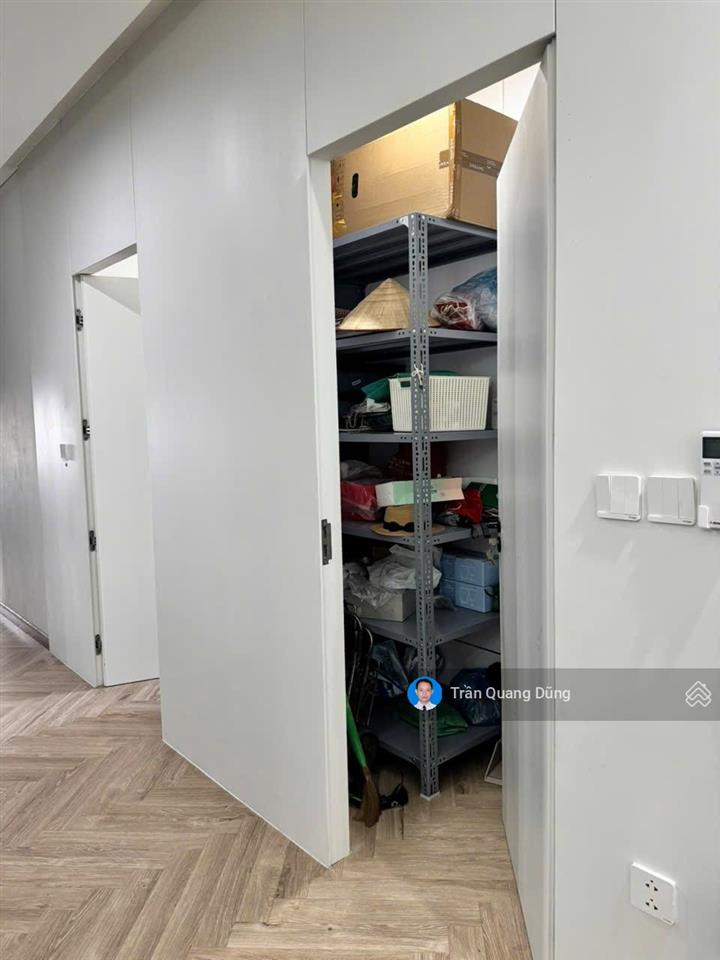 Bán căn hộ chung cư tòa mhd trung văn, lô góc 136m2, 3 pn, tầng cao. giá thoả thuận