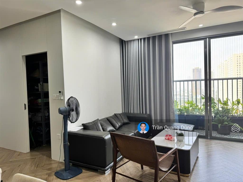 Bán căn hộ chung cư tòa mhd trung văn, lô góc 136m2, 3 pn, tầng cao. giá thoả thuận