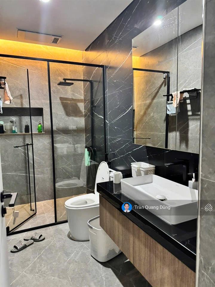 Bán căn hộ chung cư tòa mhd trung văn, lô góc 136m2, 3 pn, tầng cao. giá thoả thuận