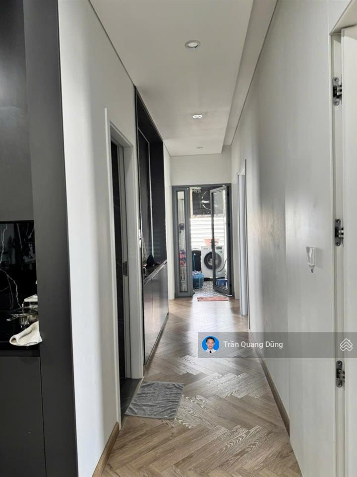 Bán căn hộ chung cư tòa mhd trung văn, lô góc 136m2, 3 pn, tầng cao. giá thoả thuận