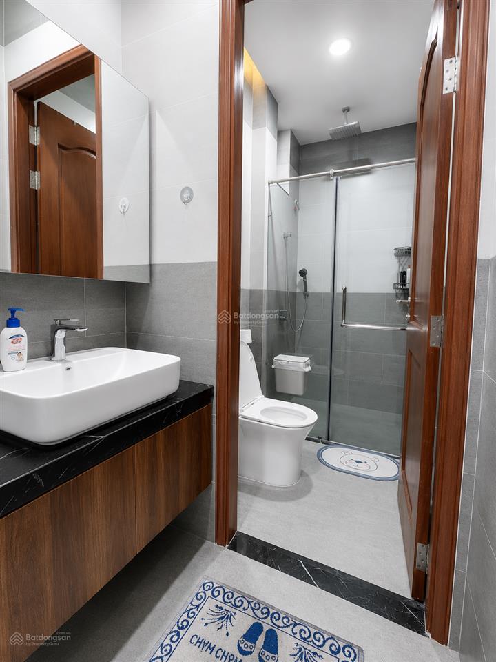 Hxh âu cơ  50m2 hoàn công hết  5 tầng  tặng full nội thất  chủ bán giải quyết công việc chỉ 9x