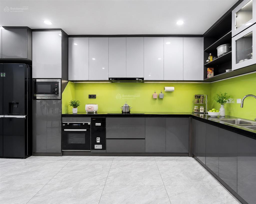 Hxh âu cơ  50m2 hoàn công hết  5 tầng  tặng full nội thất  chủ bán giải quyết công việc chỉ 9x