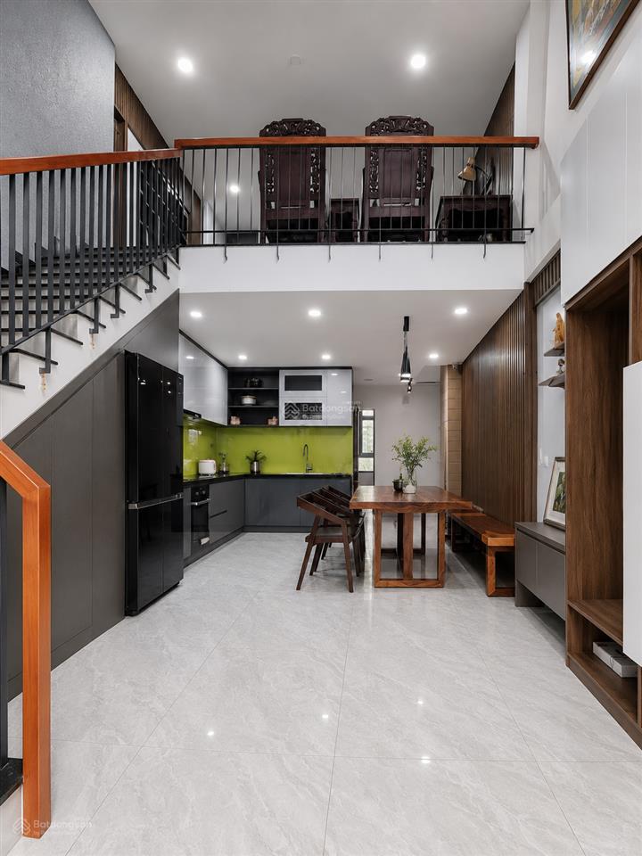 Hxh âu cơ  50m2 hoàn công hết  5 tầng  tặng full nội thất  chủ bán giải quyết công việc chỉ 9x