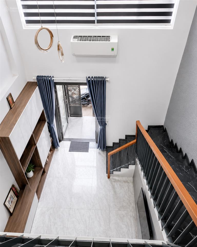 Hxh âu cơ  50m2 hoàn công hết  5 tầng  tặng full nội thất  chủ bán giải quyết công việc chỉ 9x