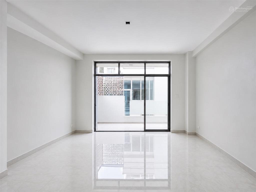 Hxh đậu thành mỹ  dt khủng 90m2  8pn 6wc  4 tầng hoàn công đủ  sổ nở hậu  chủ quá đuối chỉ 12x