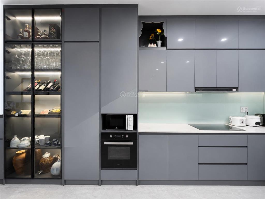Giáp phú nhuận  52.5m2  7.6tỷ bùi thị xuân  4 tầng tặng hết nội thất  4x13m  thương lượng tốt