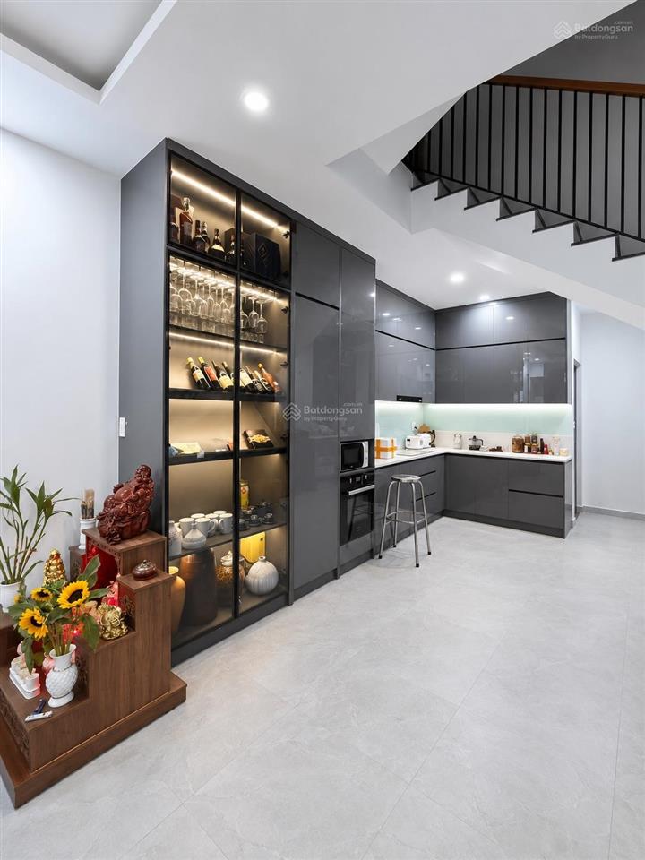 Giáp phú nhuận  52.5m2  7.6tỷ bùi thị xuân  4 tầng tặng hết nội thất  4x13m  thương lượng tốt