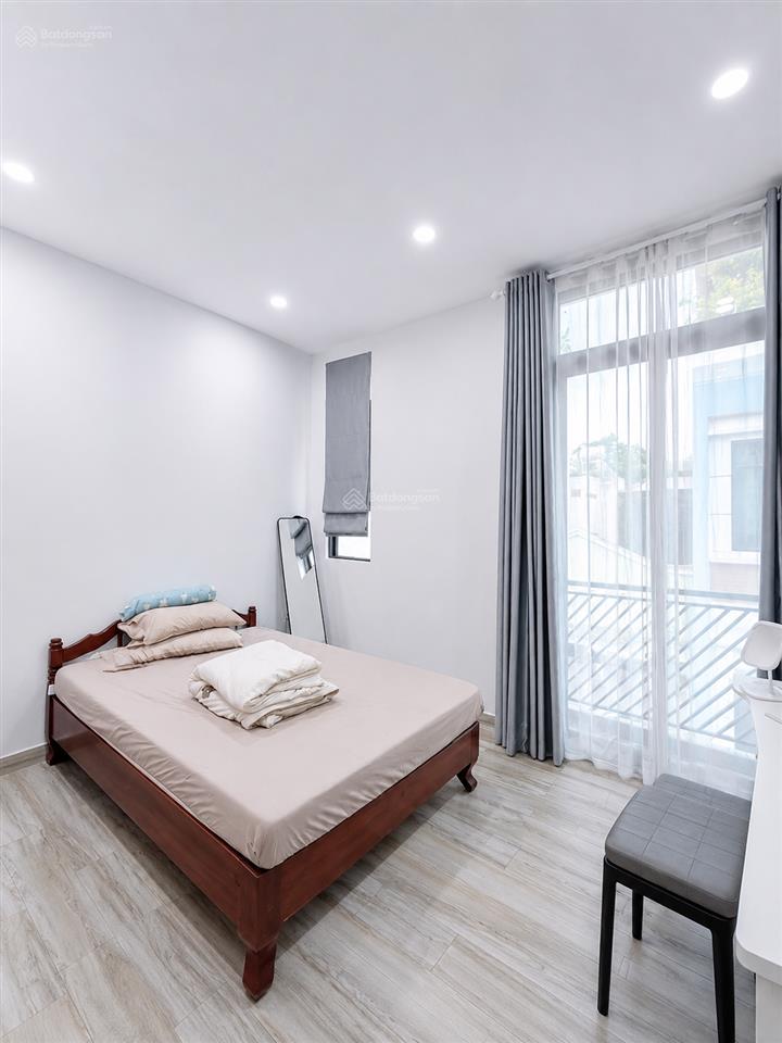 Giáp phú nhuận  52.5m2  7.6tỷ bùi thị xuân  4 tầng tặng hết nội thất  4x13m  thương lượng tốt