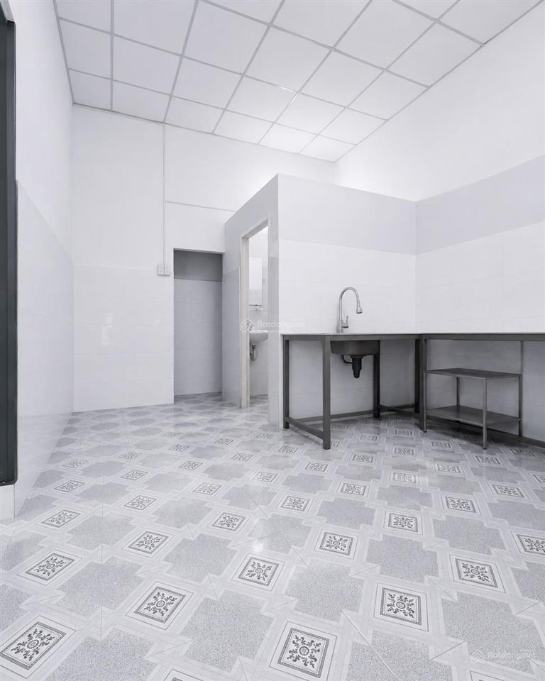 Kế bên phú thọ dt khủng 40m2 4.8tỷ  trước nhà 4 mét  tiện xây chdv  1 căn ra hẻm xe tải thông
