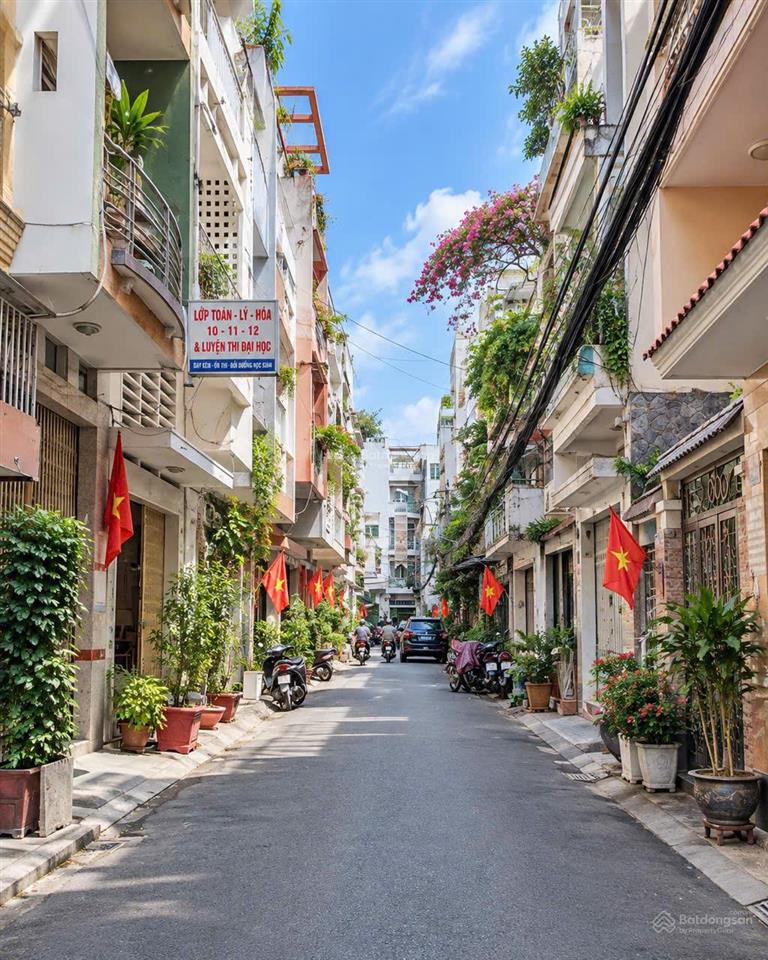 Dt khủng 102m2  phạm văn hai 10.99tỷ  5pn  4 tầng hoàn công  sổ nở hậu  bank định giá 12,5 tỷ