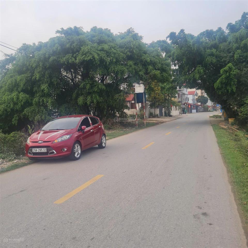 Bán đất đấu giá xuân phú, yên dũng, bắc giang  90m2  mt 5m. đường 32m giá 4 tỷ