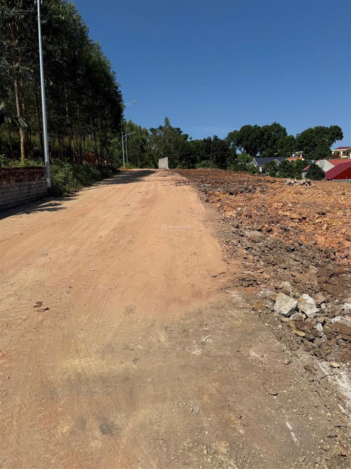 Bán đất thượng tùng, yên dũng, bắc giang. 106m2 mt 6,3m. đường ô tô. giá 890 triệu