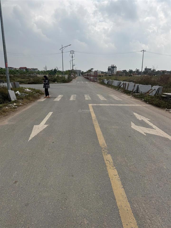 Bán đất nguyễn thế nho, phường bích động, thị xã việt yên, bắc giang. 100m2, mt 5m. giá 3,4 tỷ