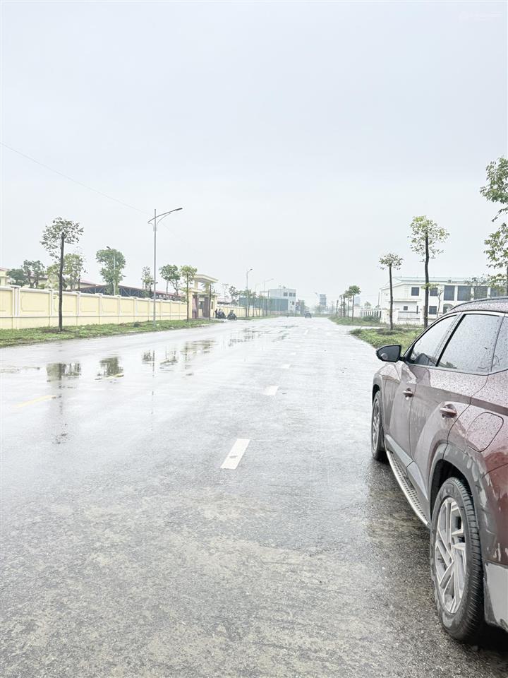 Bán đất tdp kiểu, phường bích động, thị xã việt yên, bắc giang. 81,6m2, mt 5,5m. giá 2,9 tỷ
