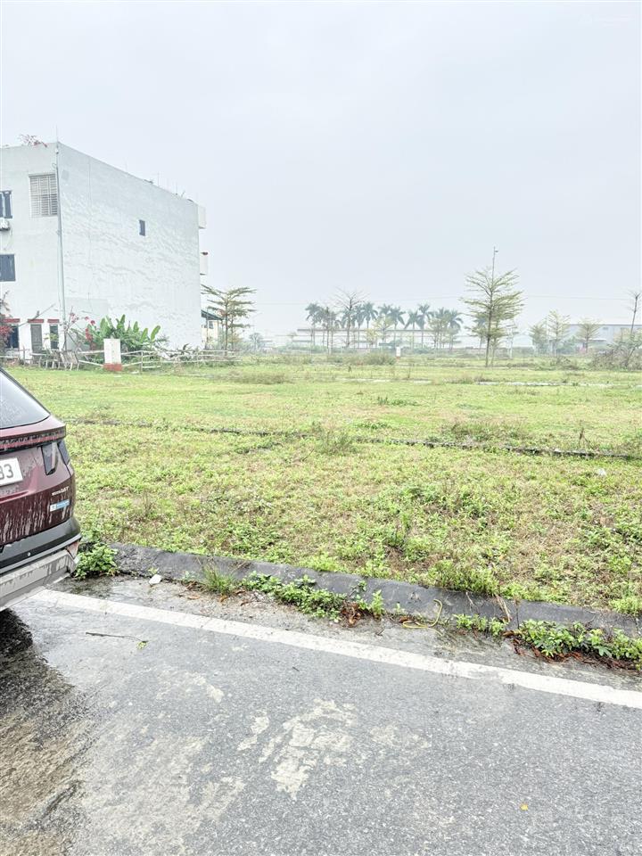 Bán đất tdp kiểu, phường bích động, thị xã việt yên, bắc giang. 81,6 m2, mt 5,5m. giá 3,1 tỷ