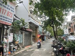 Mặt phố thanh xuân  giao cắt lê văn lương, tố hữu. diện tích 101m mặt tiền 5.5m. giá 33 tỷ.