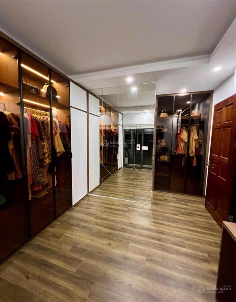 Phân lô ô tô vào nhà tại hoàng đạo thành  kim giang 6 tầng thang máy. giá 17 tỷ.  0989 388 ***