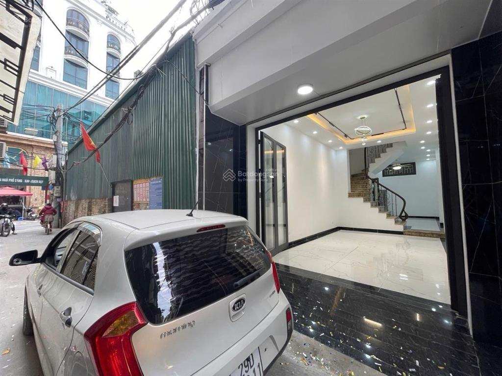 Tô vĩnh diện phân lô ô tô con lùi cửa nhà. nhà 2 thoáng. nở hậu. 45m 4 ngủ. giá 15 tỷ hơn.