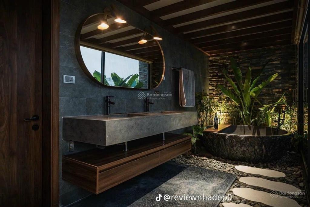 Phân lô ô tô tránh  vỉa hè. nhà đẹp đẳng cấp. hai mặt ngõ thoáng. dt 81m2 x 7t thang máy. mt 8m