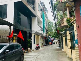 Kim giang hàng xóm khu đô thị đại kim. ô tô tránh. kinh doanh. lô 3 thoáng. giá 10 tỷ hơn.