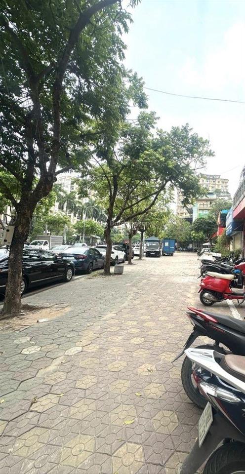 Mặt phố cầu giấy  vũ phạm hàm diện tích 148m x 7 tầng thang máy. vỉa hè  kinh doanh. giá 9x tỷ.
