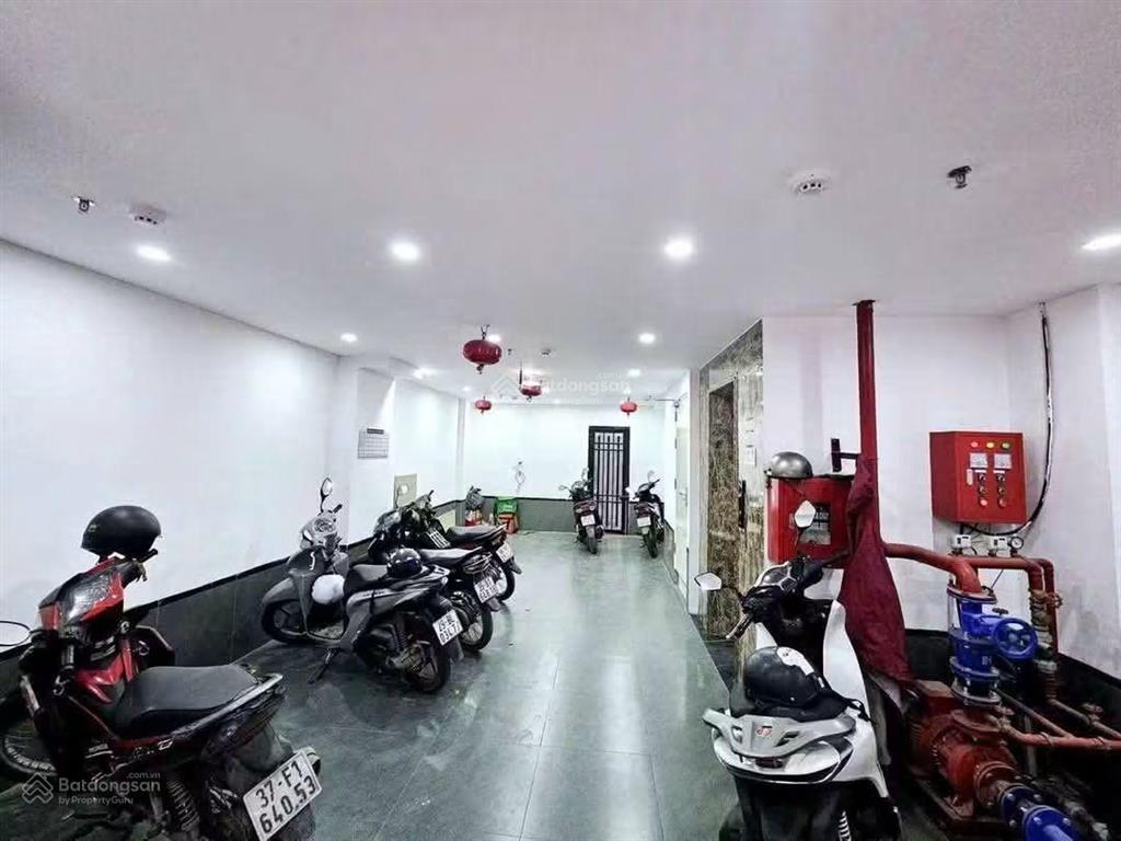 Hoàng văn thái tòa căn hộ dịch vụ 61m x 7 tầng. mt 5.6m. tổng 16p khép kín. dòng tiền 1.2 tỷ/năm.