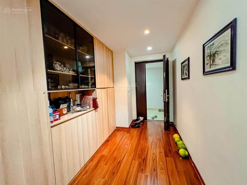 Chung cư fafilm  hàng xóm royal city. diện tích 96m², 2 ngủ, 2 vs, có thể cải tạo 3 ngủ. giá tốt