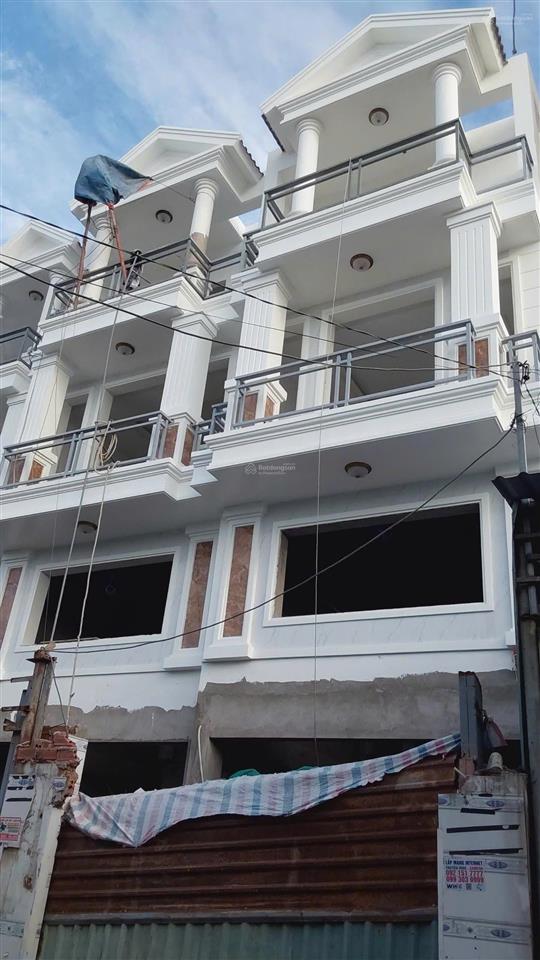 Mở bán căn nhà phố mặt tiền đường 44 hiệp bình chánh, thích hợp mua ở hoặc làm văn phòng công ty