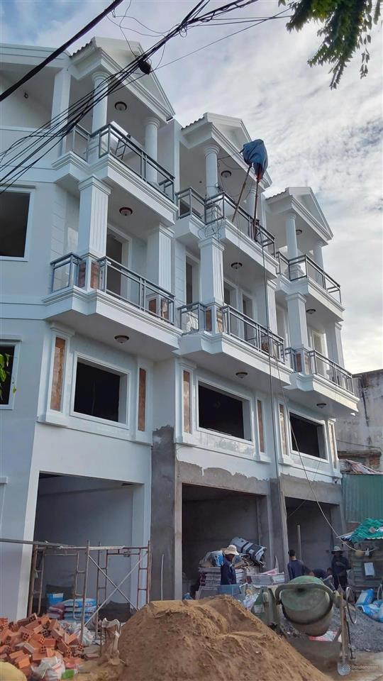 Mở bán căn nhà phố mặt tiền đường 44 hiệp bình chánh, thích hợp mua ở hoặc làm văn phòng công ty
