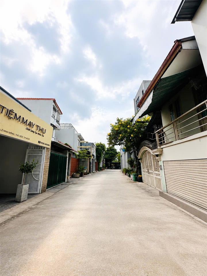 Hotđất linh đông(67.2m2)full thổ cưngay phạm văn đồngđường thông xe tảikdc hiện xd cao tầng
