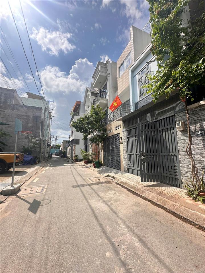 Hiếm có tam bình đất đẹp hẻm xe hơiô tô đậu trước đấtkdc dân trí caoxây dựng cao tầng