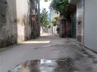 Hàng nóng. bán mảnh đất gần trục chính vị trí giữa lê xá. dt 54m