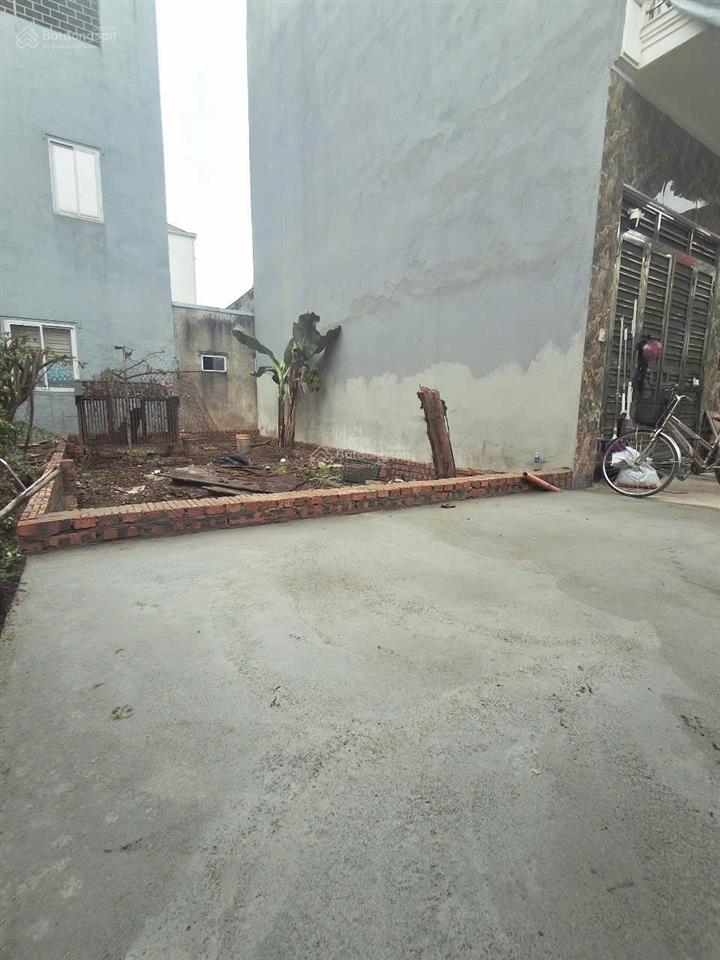 Chính chủ gửi bán mảnh đất 40m hiếm gần hồ lại đà  tại thôn lại đà, xã đông anh. hn.