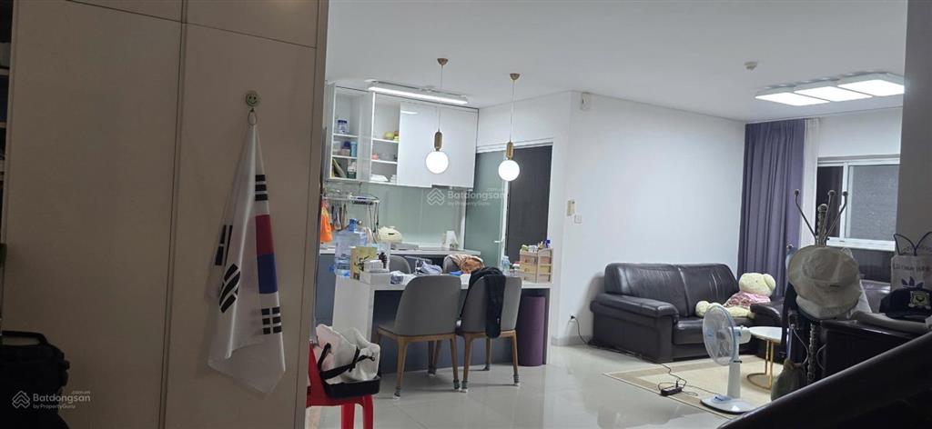 Cần bán căn hộ duplex 2 tầng hàng hiếm tại dự án dragon hill 2 nguyễn hữu thọ, nhà trống sổ sẵn