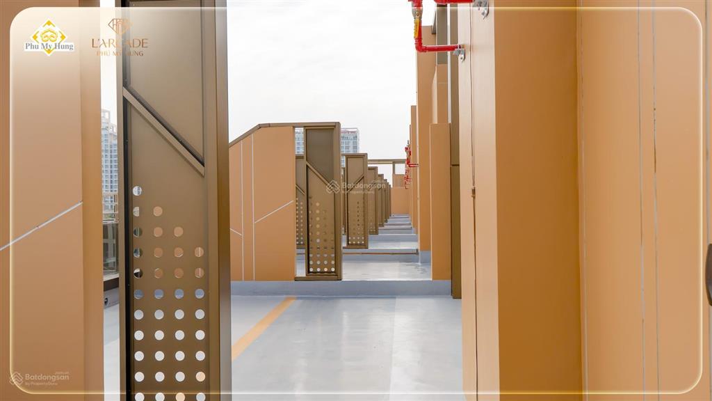Bán nhà phố mặt tiền duy nhất khu tài chính quốc tế secc góc 3 mặt thoáng tại phú mỹ hưng l'arcade