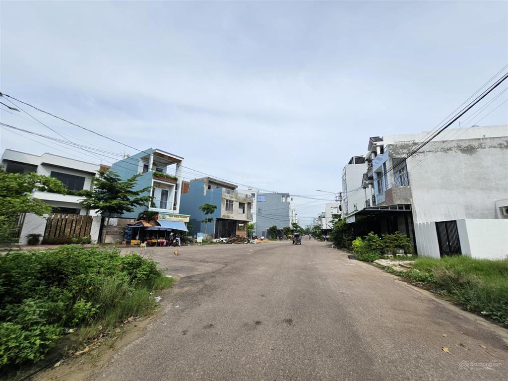 Chính chủ bán nhà mặt tiền phường quy nhơn 62m giá rẻ chỉ 3ty xyz, lộ giới rộng 14m view công viên