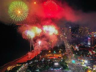 (ôm góc hím) bán nhà ôm góc mặt tiền kinh doanh phường nguyễn văn cừ gần biển quy nhơn 4ty xxz